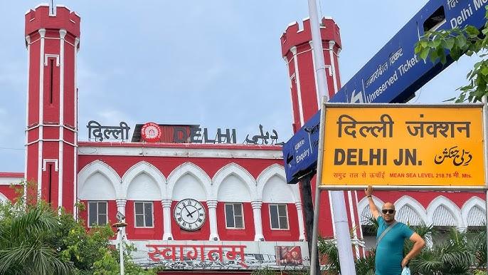 NEW DELHI VS OLD DELHI